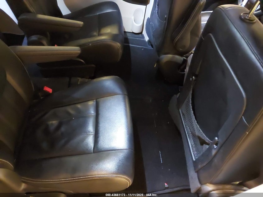 2016 Chrysler Town & Country Touring VIN: 2C4RC1BG8GR120921 Lot: 43661173