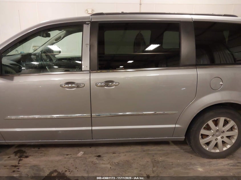 2016 Chrysler Town & Country Touring VIN: 2C4RC1BG8GR120921 Lot: 43661173