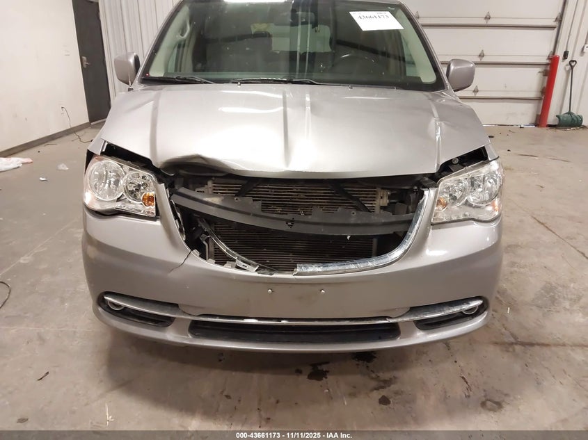 2016 Chrysler Town & Country Touring VIN: 2C4RC1BG8GR120921 Lot: 43661173