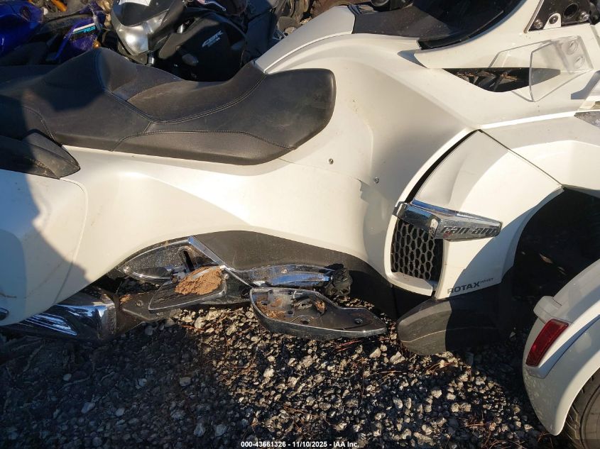 2018 Can-Am Spyder Roadster Rt/Rt Limited/Rt Limited 10Th Anniversary VIN: 2BXNBDD27JV003723 Lot: 43661326