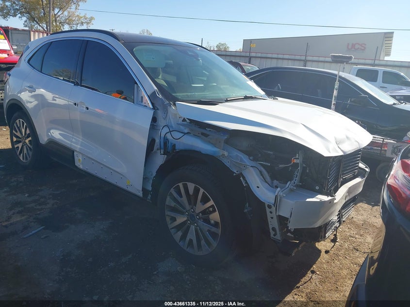 FORD ESCAPE TITANIUM