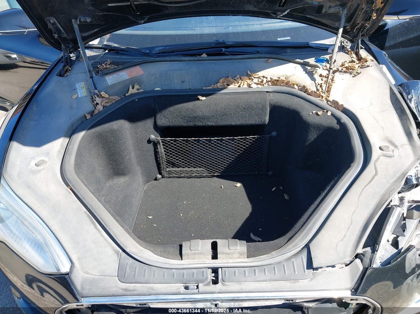 2014 Tesla Model S P85 VIN: 5YJSA1H11EFP30503 Lot: 43661344