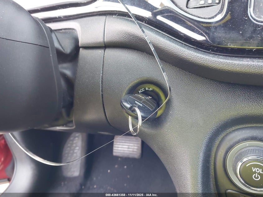 2013 Dodge Dart Limited VIN: 1C3CDFCH1DD134329 Lot: 43661358