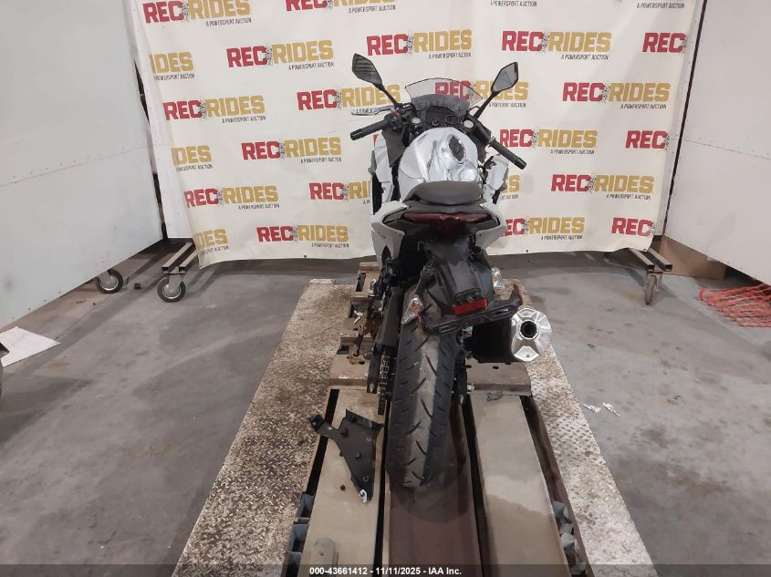 2025 Kawasaki Ex500 VIN: ML5EXGG13SDA59660 Lot: 43661412