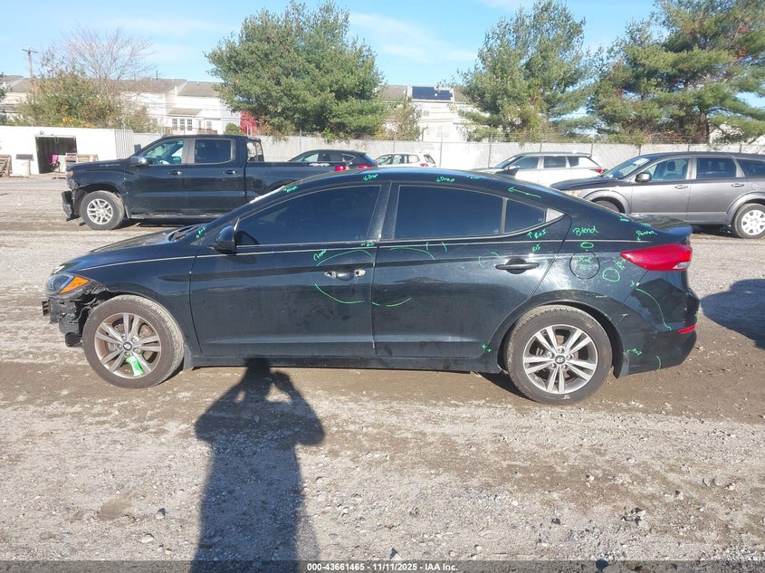 2017 HYUNDAI ELANTRA SE - 5NPD84LFXHH168132