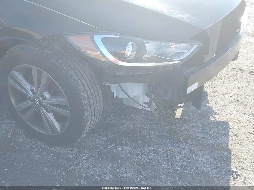 2017 HYUNDAI ELANTRA SE - 5NPD84LFXHH168132