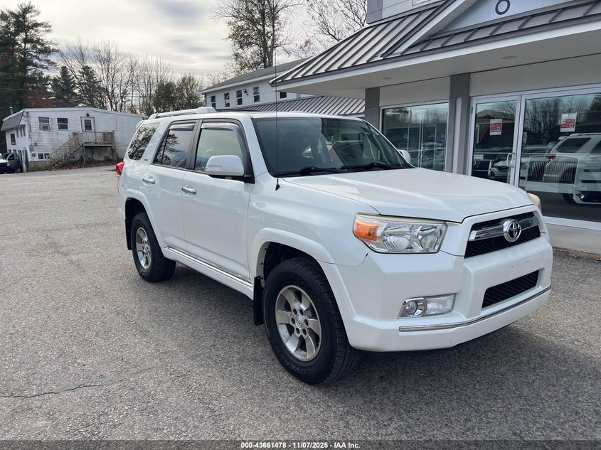 TOYOTA 4RUNNER SR5