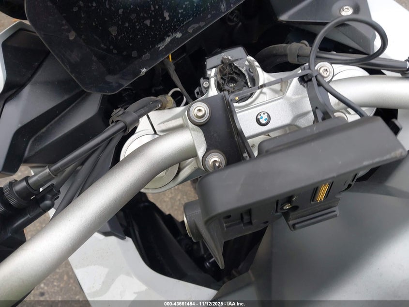 2021 BMW F 900 Xr VIN: WB10K2305M6D55380 Lot: 43661484