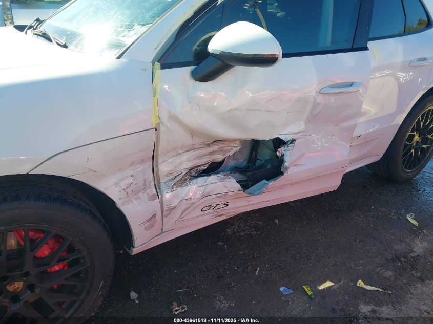 2017 Porsche Macan Gts VIN: WP1AG2A50HLB55341 Lot: 43661518