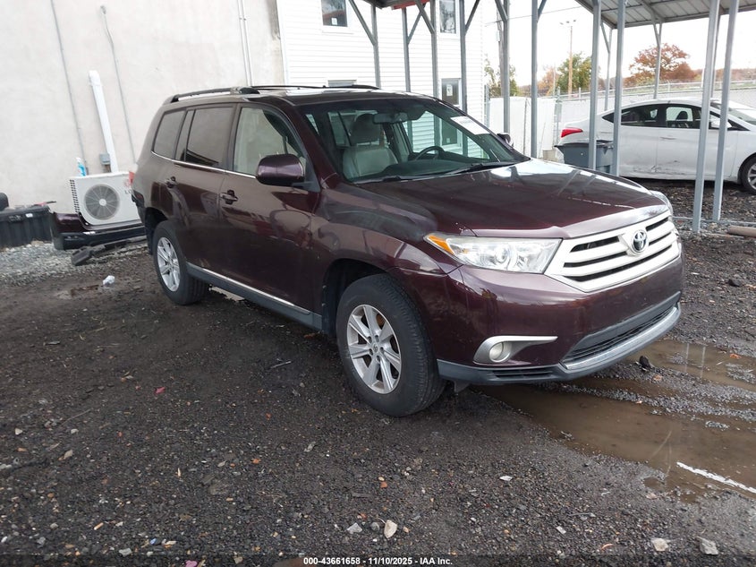 TOYOTA HIGHLANDER SE V6
