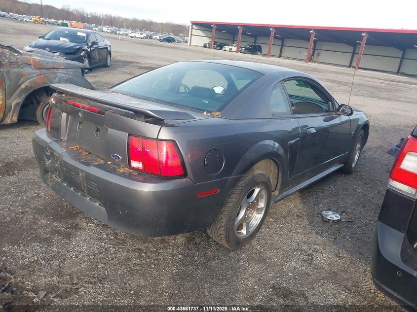 2003 Ford Mustang