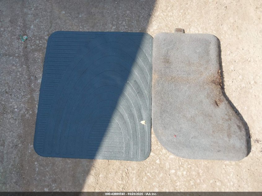 2007 Jeep Commander Sport VIN: 1J8HH48K67C557005 Lot: 43661743