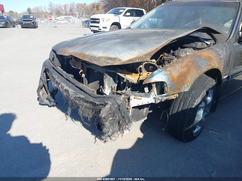 1992 Honda Accord Ex VIN: 1HGCB7175NA001689 Lot: 43661907