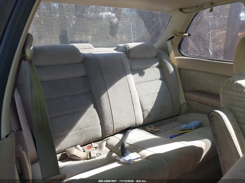 1992 Honda Accord Ex VIN: 1HGCB7175NA001689 Lot: 43661907