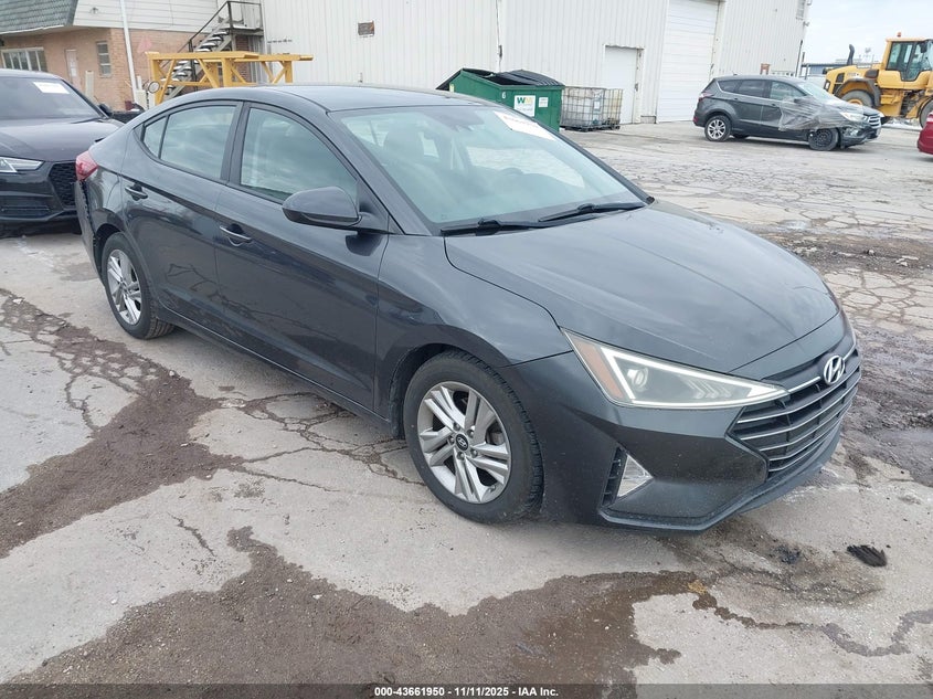 HYUNDAI ELANTRA SEL