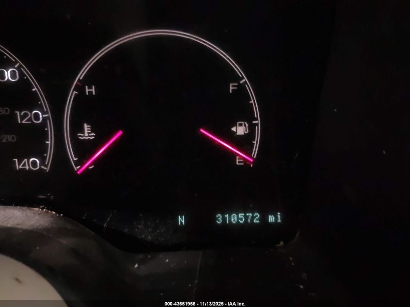 2004 Lincoln Navigator VIN: 5LMFU28RX4LJ38736 Lot: 43661958