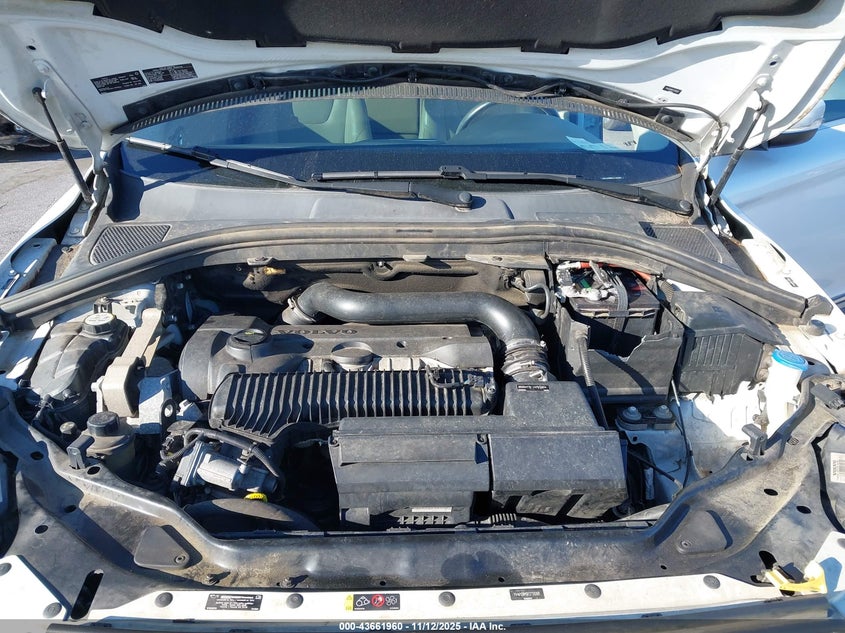 2015 Volvo Xc60 T5 Platinum VIN: YV4612RM5F2729260 Lot: 43661960