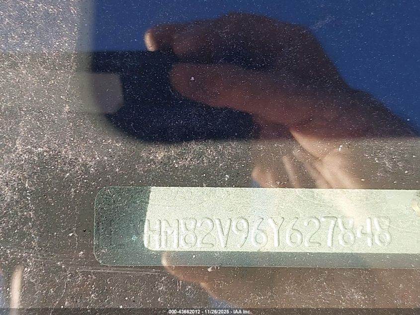 2006 Lincoln Town Car Signature Limited VIN: 1LNHM82V96Y627848 Lot: 43662012