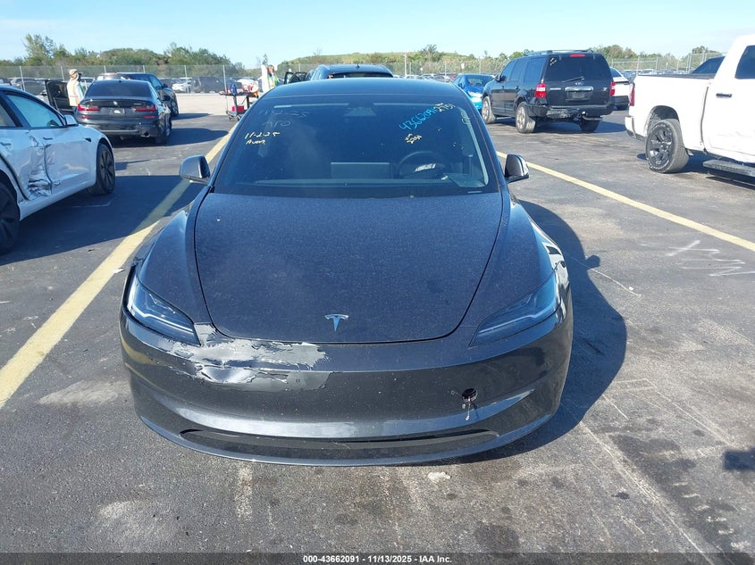 2025 Tesla Model 3 Long Range Rear-Wheel Drive/Standard VIN: 5YJ3E1EA6SF002751 Lot: 43662091