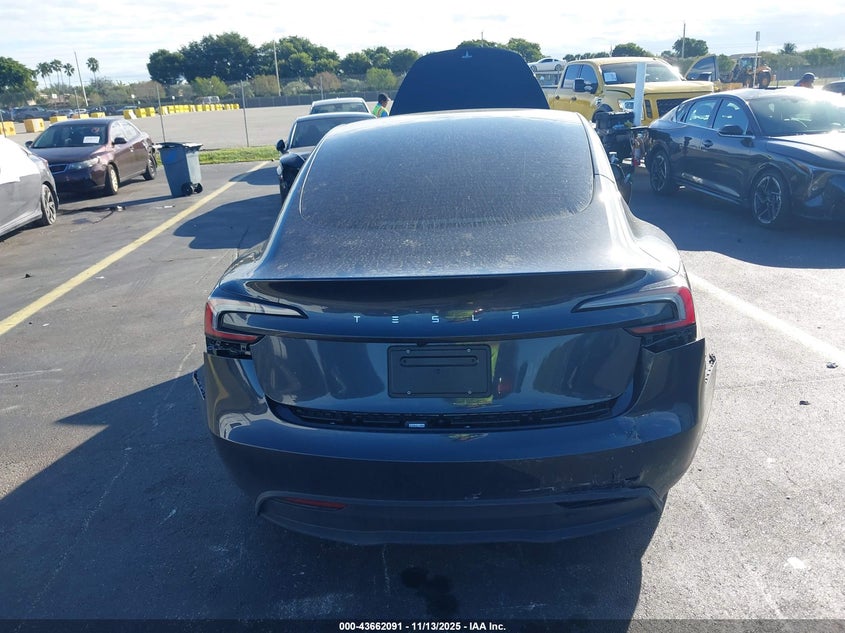 2025 Tesla Model 3 Long Range Rear-Wheel Drive/Standard VIN: 5YJ3E1EA6SF002751 Lot: 43662091