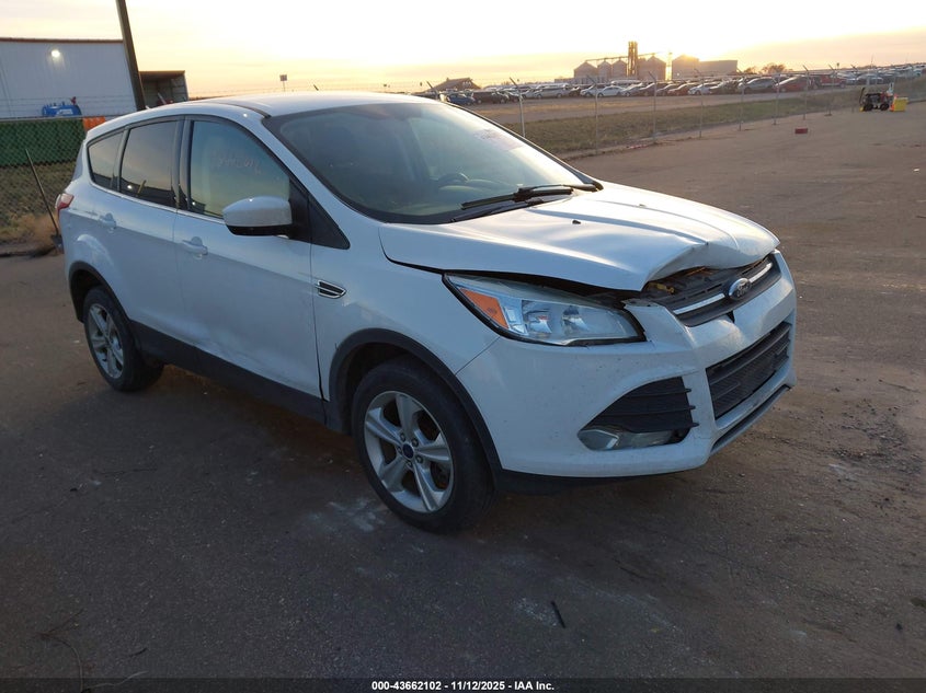 FORD ESCAPE SE
