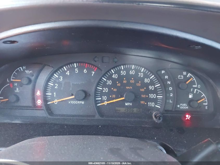 2004 Toyota Tundra Limited V8 VIN: 5TBET38184S460661 Lot: 43662109