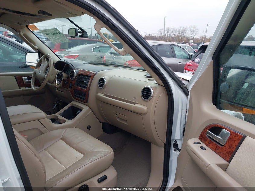 1FMPU18L53LB92232 2003 FORD EXPEDITION photo no. 5