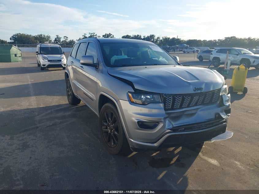 JEEP GRAND CHEROKEE ALTITUDE 4X2
