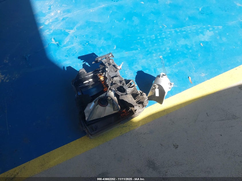 2002 Toyota Avalon Xls VIN: 4T1BF28B92U257061 Lot: 43662252