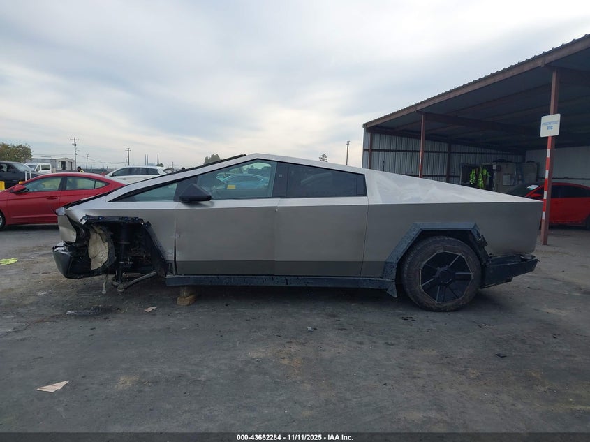 2024 Tesla Cybertruck Cyberbeast VIN: 7G2CEHEE1RA038637 Lot: 43662284