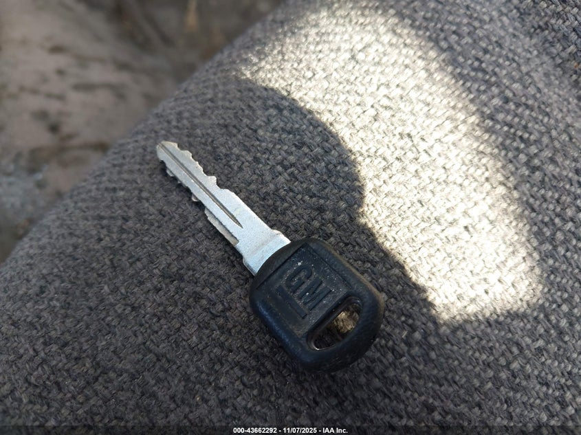 2000 Chevrolet Cavalier VIN: 1G1JC5247Y7290855 Lot: 43662292