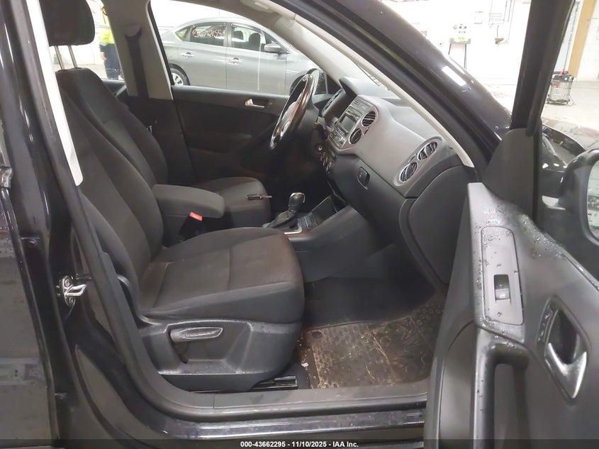 WVGBV3AX1EW517492 2014 VOLKSWAGEN TIGUAN photo no. 5