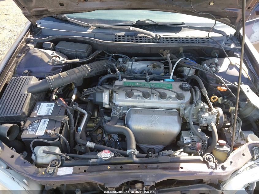 1998 Honda Accord Ex VIN: 1HGCG6678WA202752 Lot: 43662309