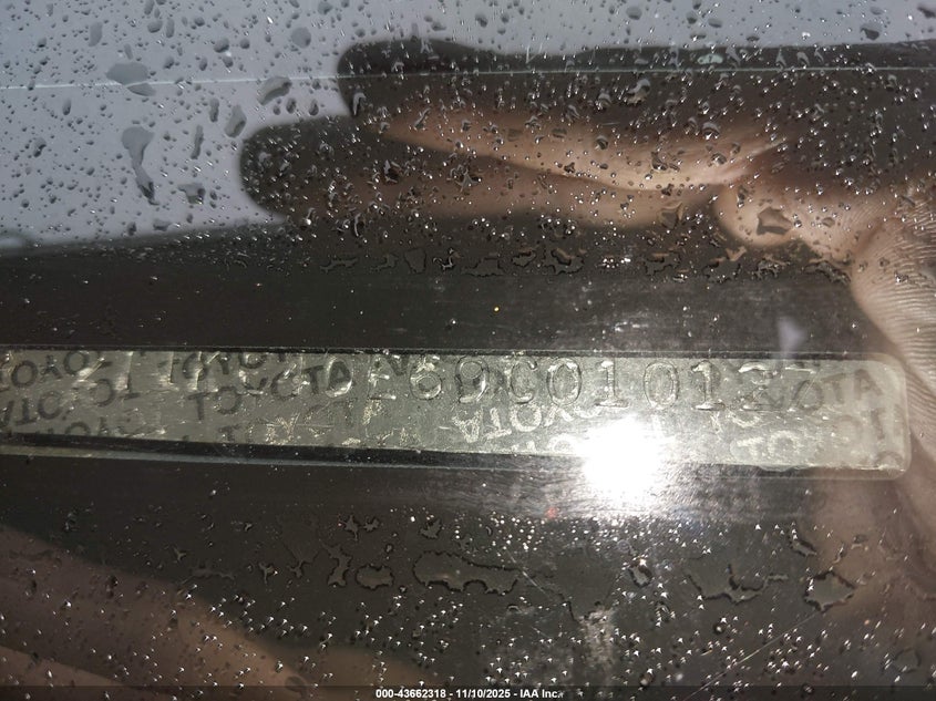 2009 Toyota Matrix S VIN: 2T1KE40E69C010127 Lot: 43662318