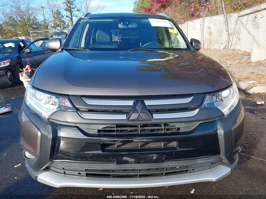 2017 Mitsubishi Outlander Se/Sel VIN: JA4AZ3A37HZ015942 Lot: 43662369