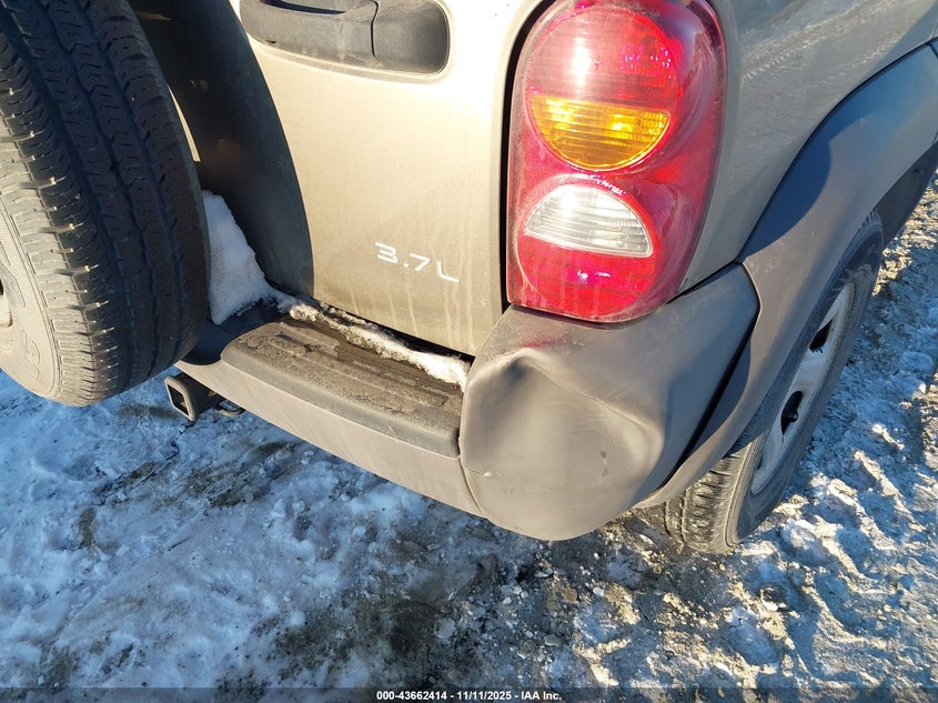 1J4GL48K64W327275 2004 JEEP LIBERTY (NORTH AMERICA) photo no. 6