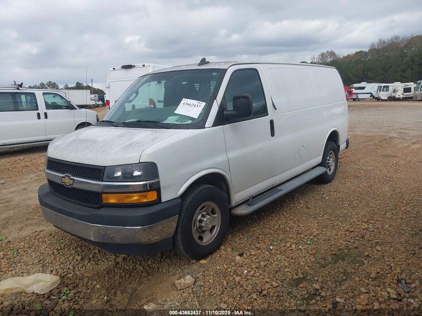 1GCWGAFG2L1202854 2020 CHEVROLET EXPRESS photo no. 2