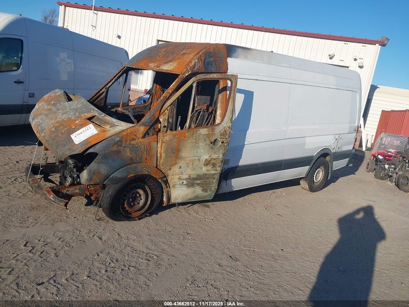 WD3PE8CB1B5557768 2011 MERCEDES-BENZ SPRINTER photo no. 2