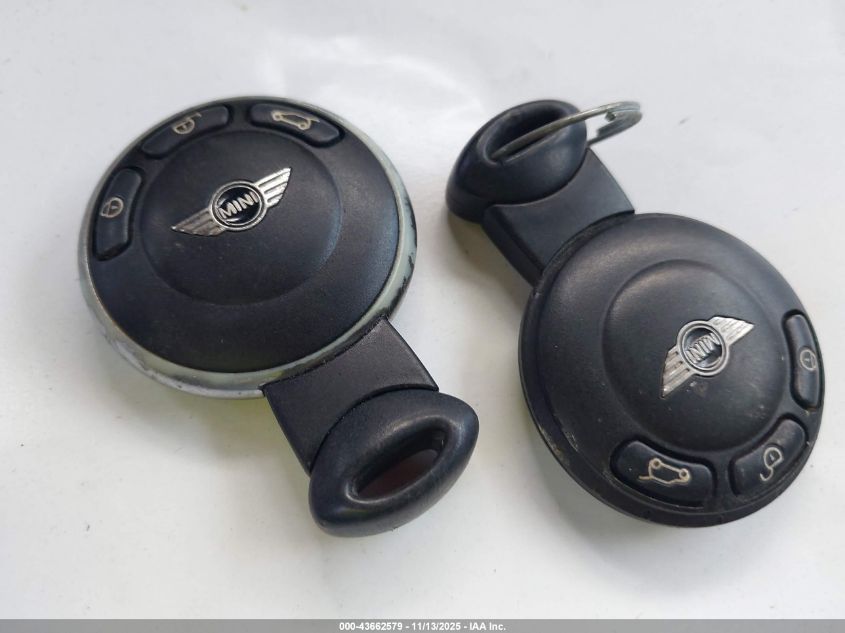 2009 Mini Cooper VIN: WMWMF73589TT99815 Lot: 43662579