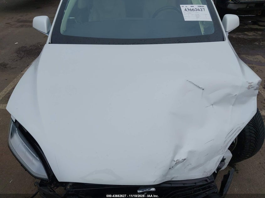 2016 Tesla Model X 60D/70D/75D/90D/P100D VIN: 5YJXCBE29GF013160 Lot: 43662627