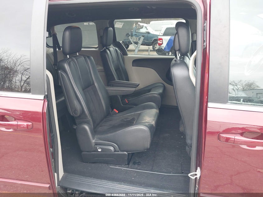 2017 Dodge Grand Caravan Sxt VIN: 2C4RDGCG5HR616887 Lot: 43662666