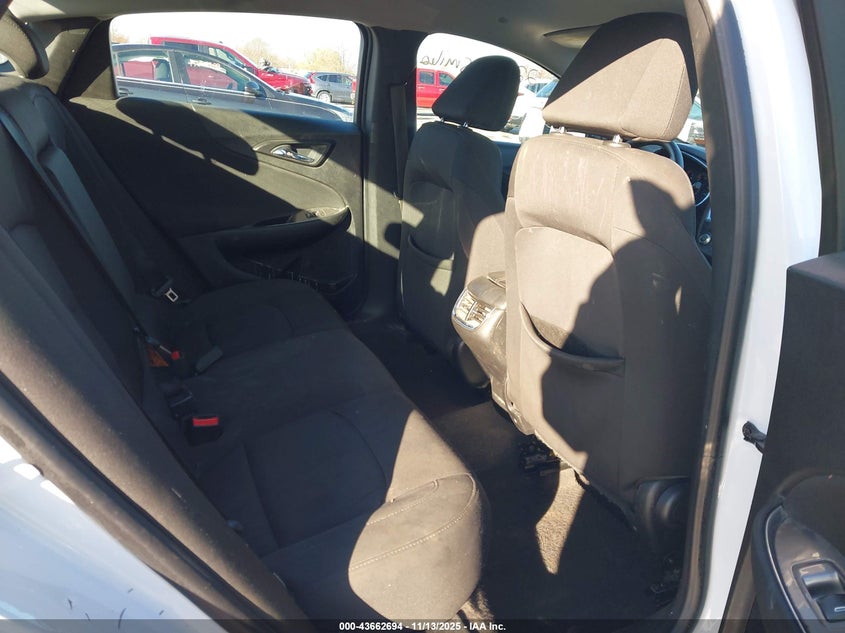 2018 CHEVROLET MALIBU LT 1G1ZD5ST2JF158069