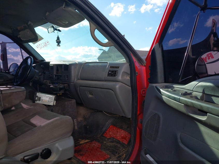 2008 Ford F-650 Xl/Xlt VIN: 3FRWX65FX8V698256 Lot: 43662723