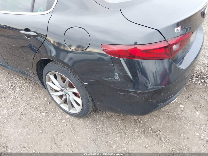 2017 ALFA ROMEO GIULIA AWD ZARFAEDN5H7551561