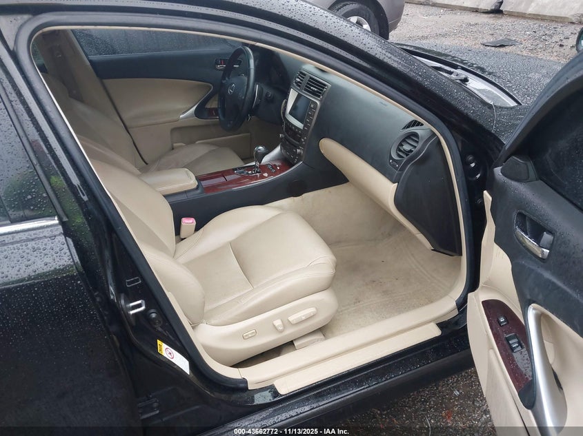 JTHBK262965008938 2006 LEXUS IS photo no. 5