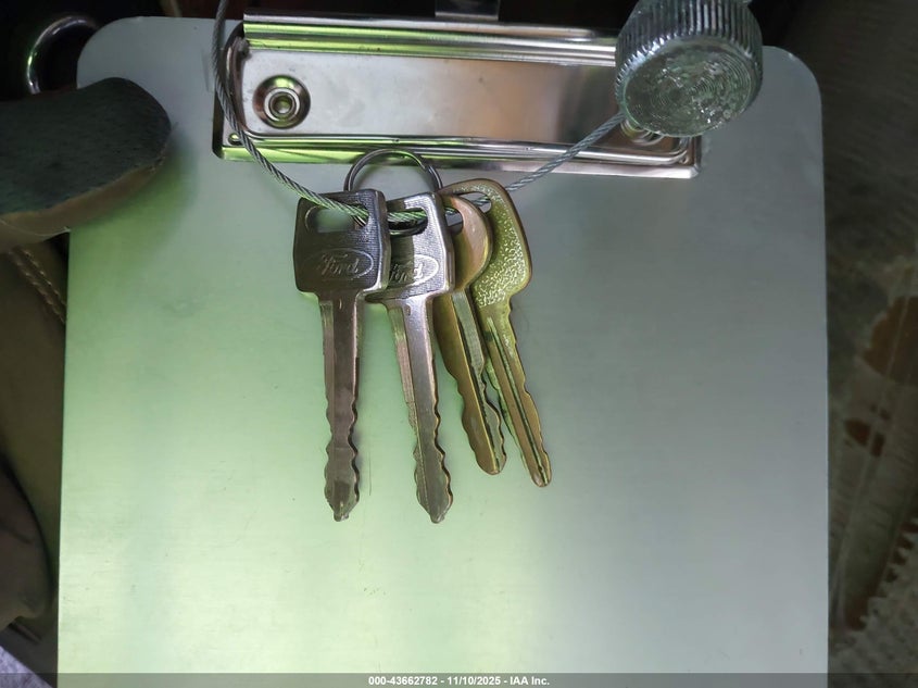 1986 Lincoln Town Car VIN: 1LNBP96FXGY661997 Lot: 43662782