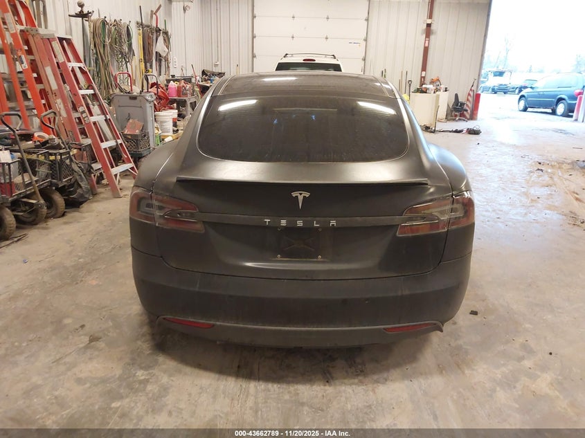 2016 Tesla Model S 90D/P100D/P85D/P90D VIN: 5YJSA1E42GF124726 Lot: 43662789