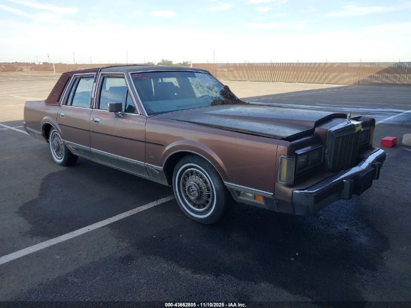 1987 Lincoln Town Car Signature