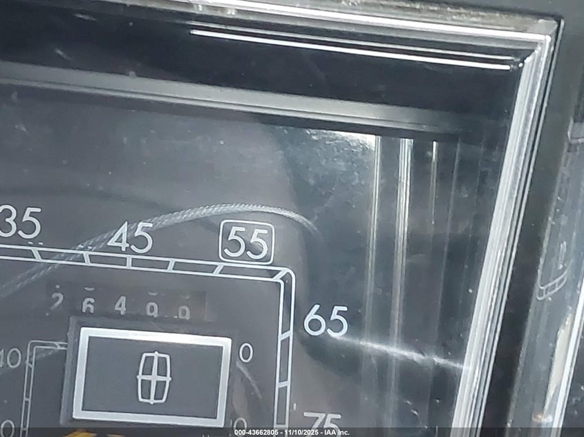 1987 Lincoln Town Car Signature VIN: 1LNBM82F1HY670517 Lot: 43662805