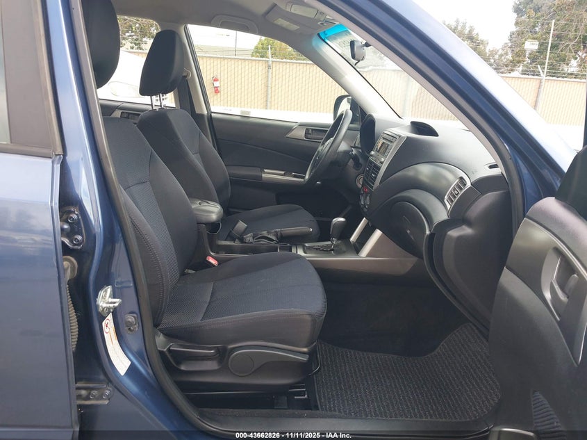JF2SHABC2CH415021 2012 SUBARU FORESTER photo no. 5